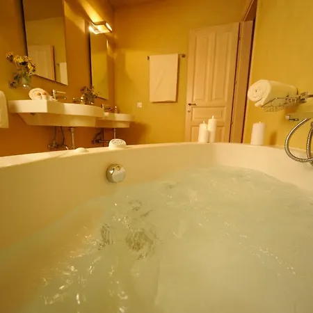 Dreamy In Andros, Greece With Private Pool And Stunning Sea View Makrotándalon